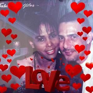 Meet your Posher, Elia